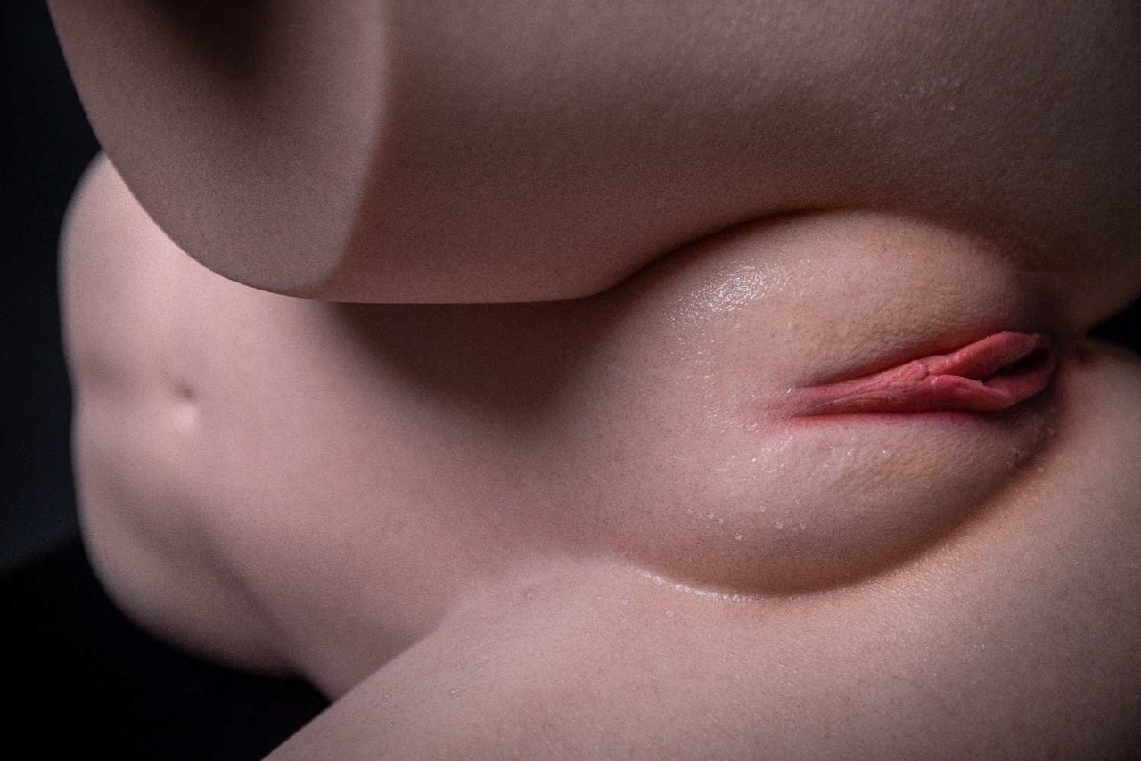 Erovenus 30cm (11.8") LoveNestle Series Sexy Ass Silicone Doll - Gina