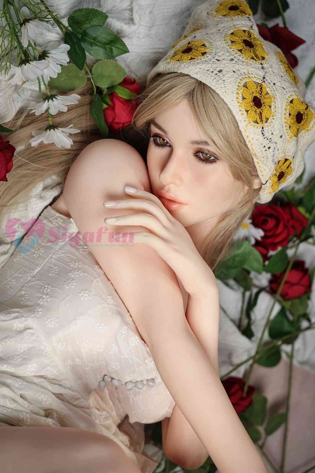 Sigafun 163cm (5ft3") AI Hybrid Sex Doll Blonde Farm Girl - Cecily